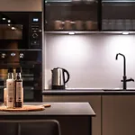 Groups And Families - Parking & Near Attraction Apartment