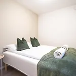 Apartment Groups And Families - Parking & Near Attraction *