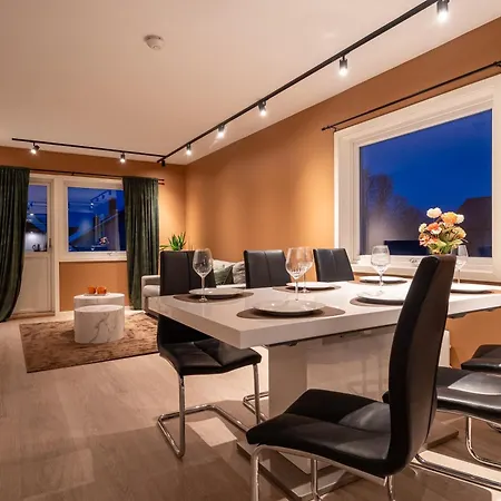 Apartamento Groups And Families - Parking & Near Attraction *