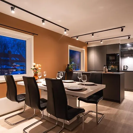 Groups And Families - Parking & Near Attraction Apartamento