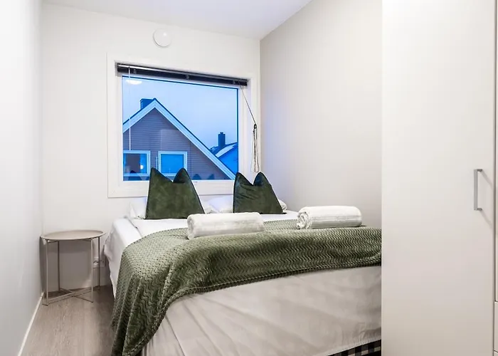Groups And Families - Parking & Near Attraction Apartament